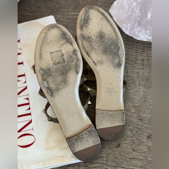 Stunning Green Valentino rockstud Sandals - Picture 4 of 4